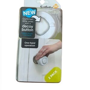 A set of 2 doorknob covers Safety1st baby toddler child safety decoy knob